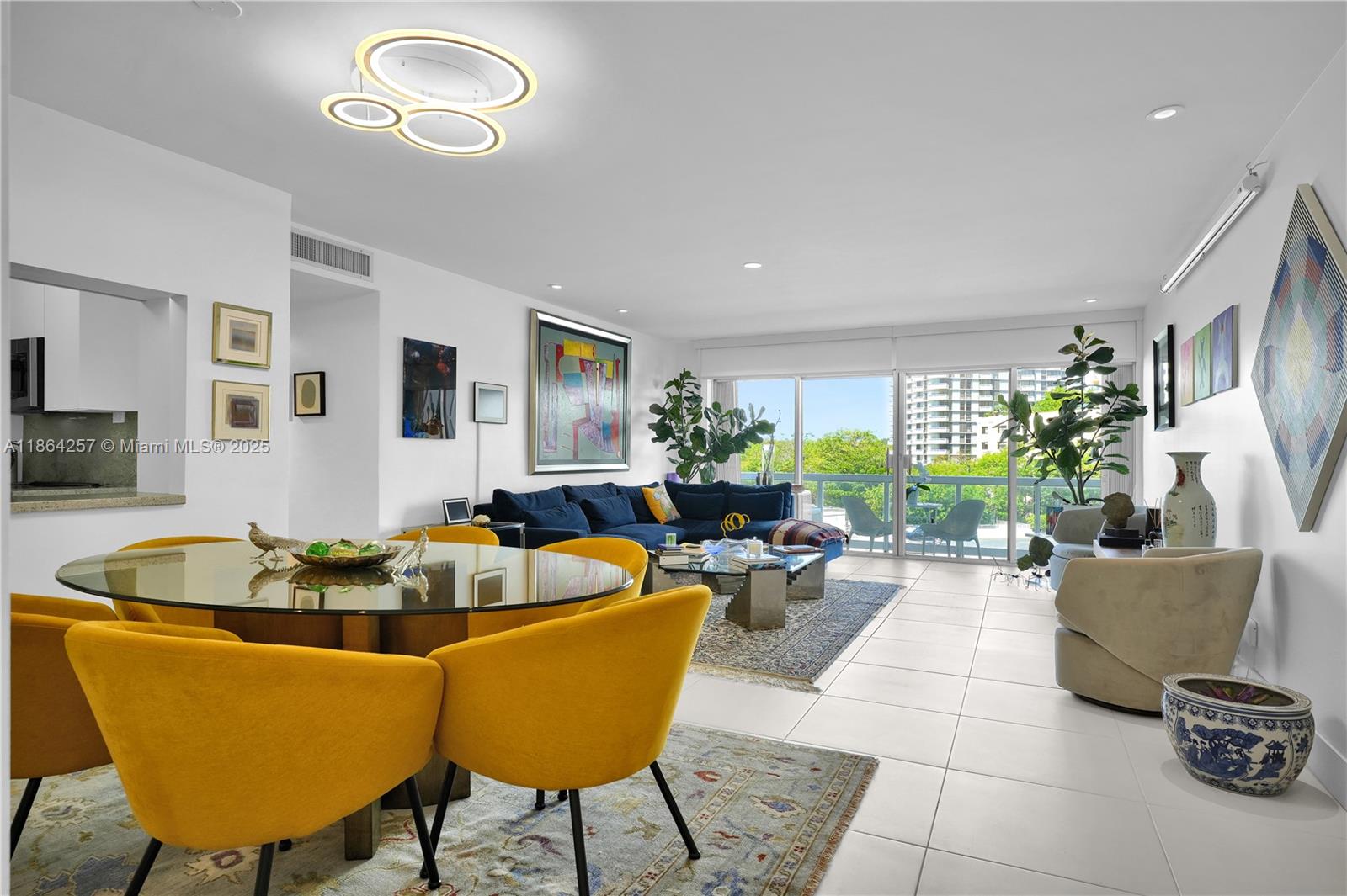 2451 Brickell Ave #4L