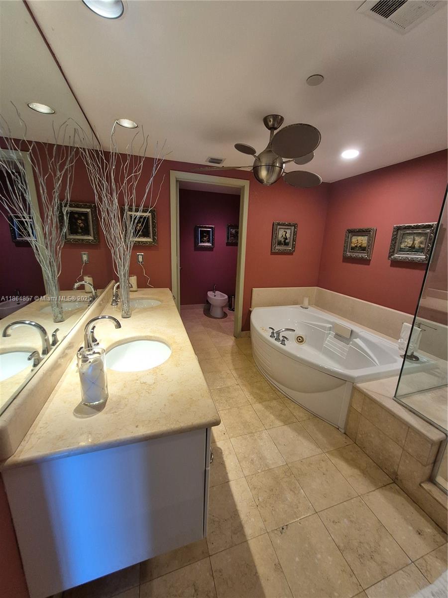 3101 S Ocean Dr #2707 Hollywood, FL 33019