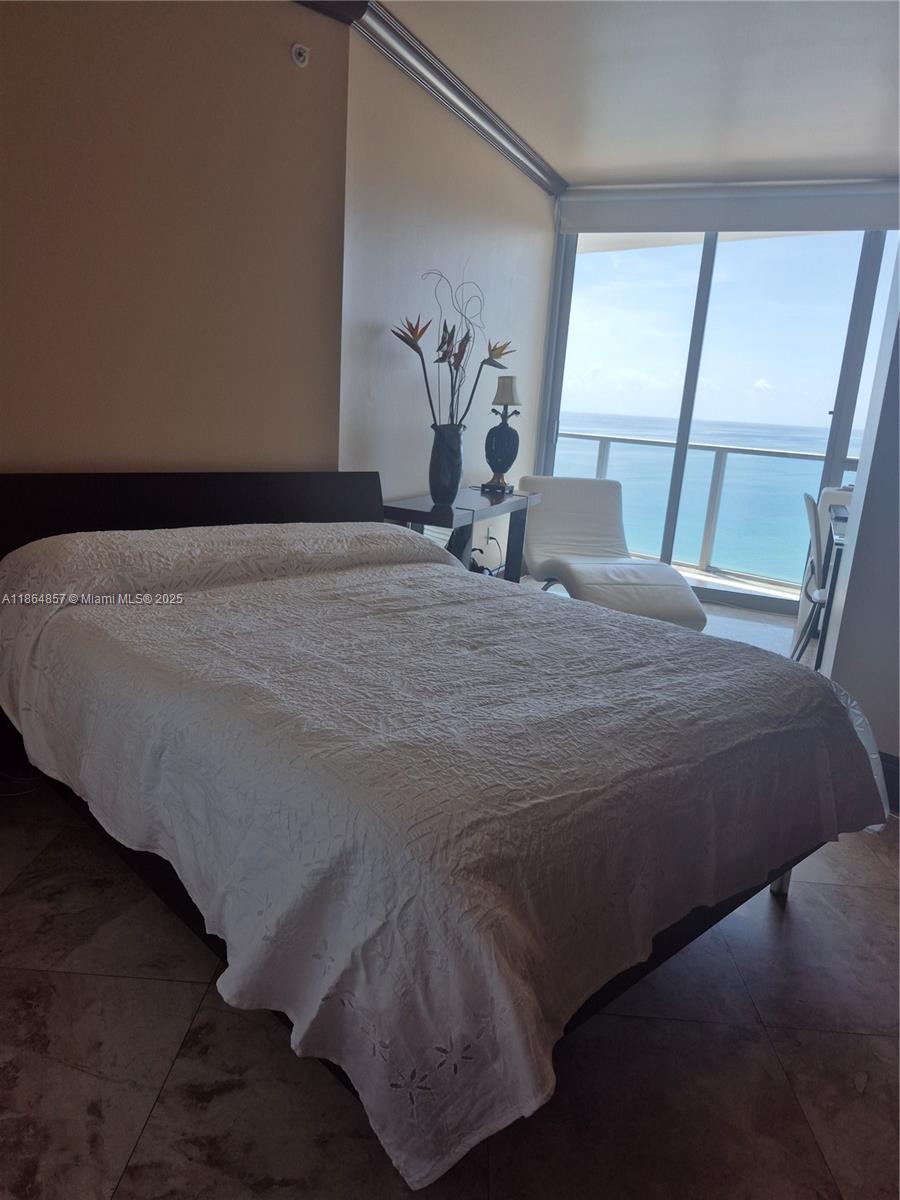 3101 S Ocean Dr #2707 Hollywood, FL 33019