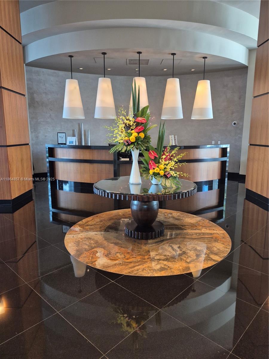 3101 S Ocean Dr #2707 Hollywood, FL 33019