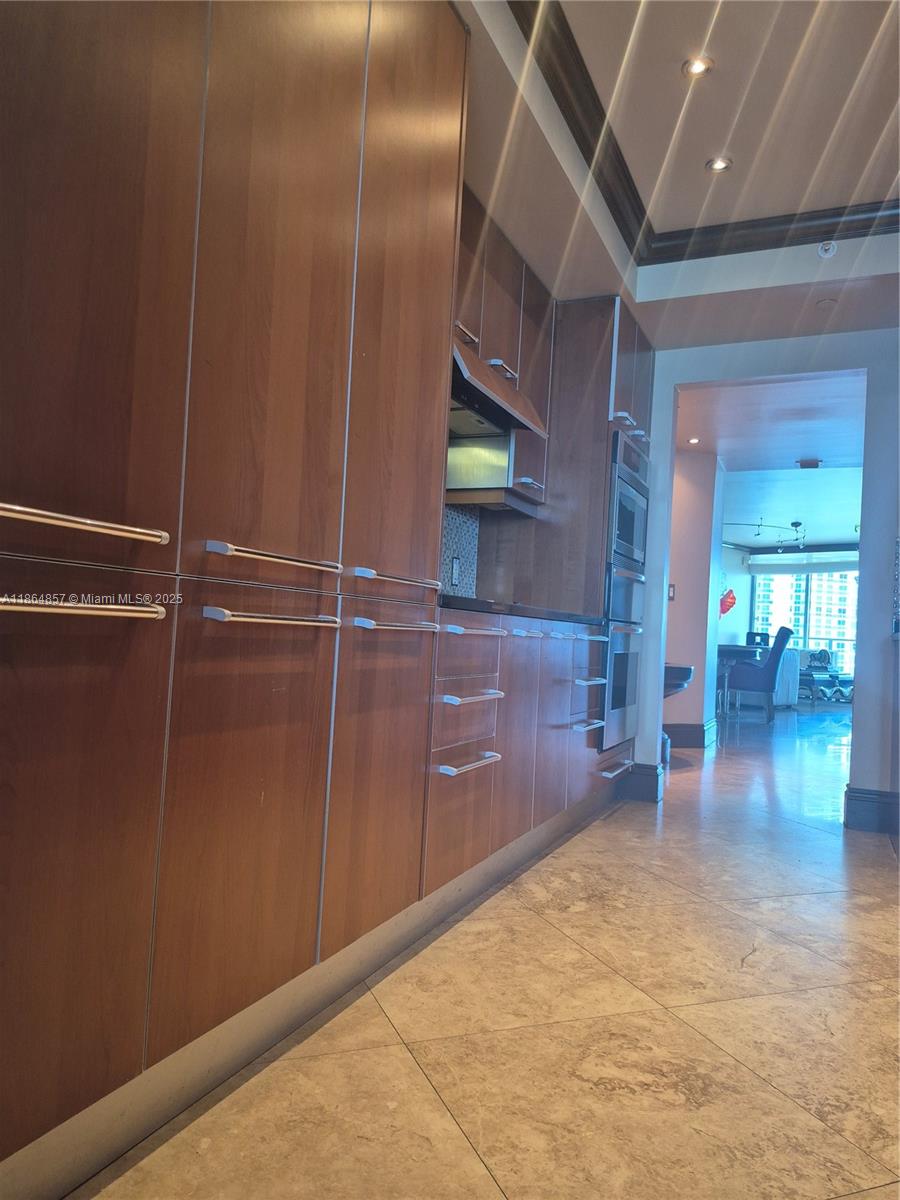 3101 S Ocean Dr #2707 Hollywood, FL 33019