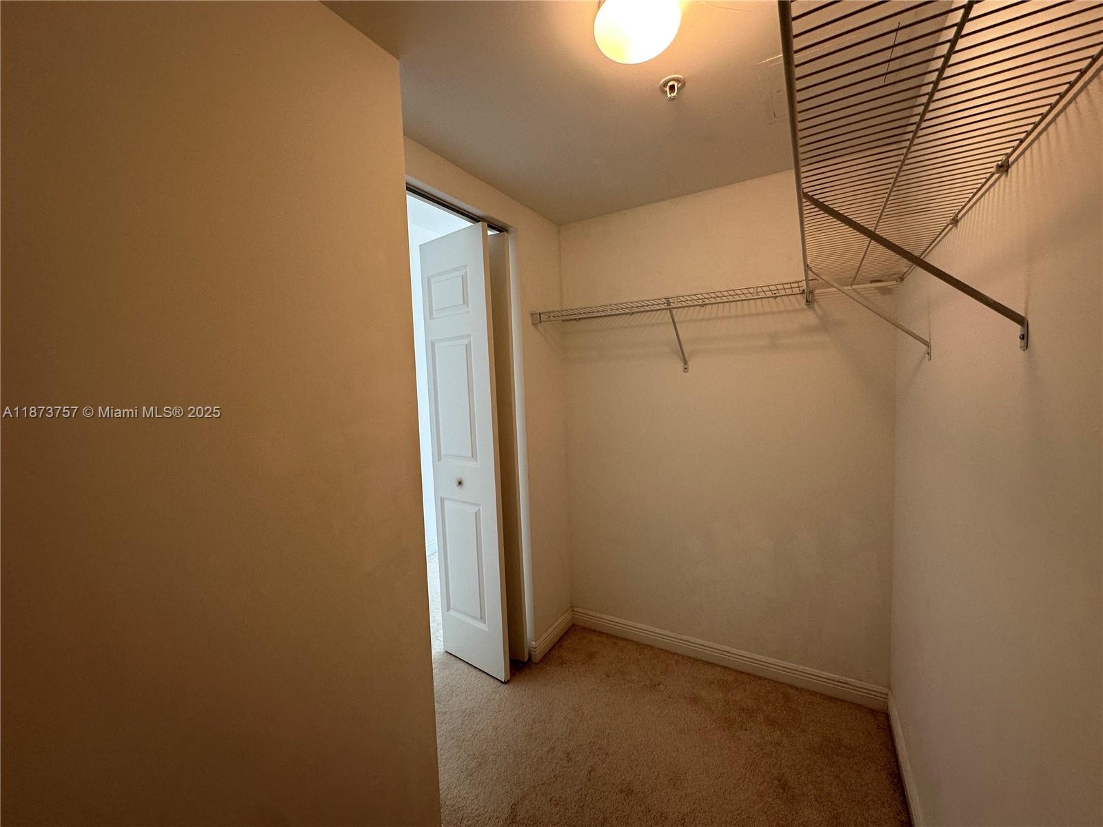 image Duo Condominium East15