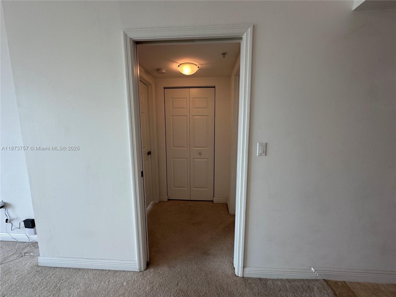 image Duo Condominium East18