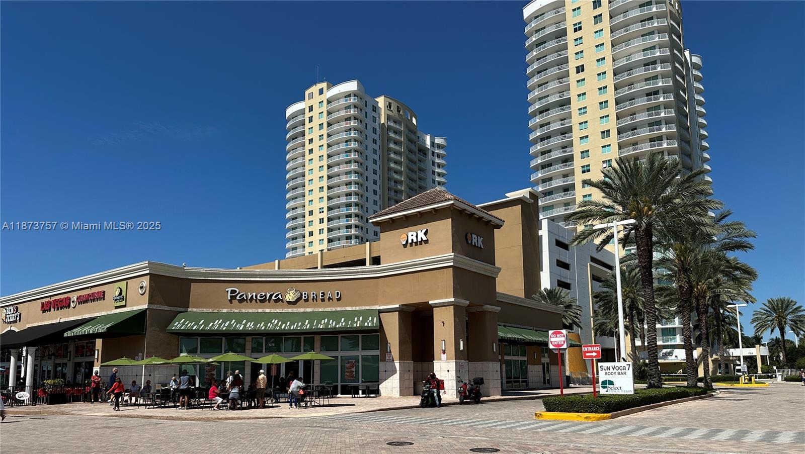image Duo Condominium East2