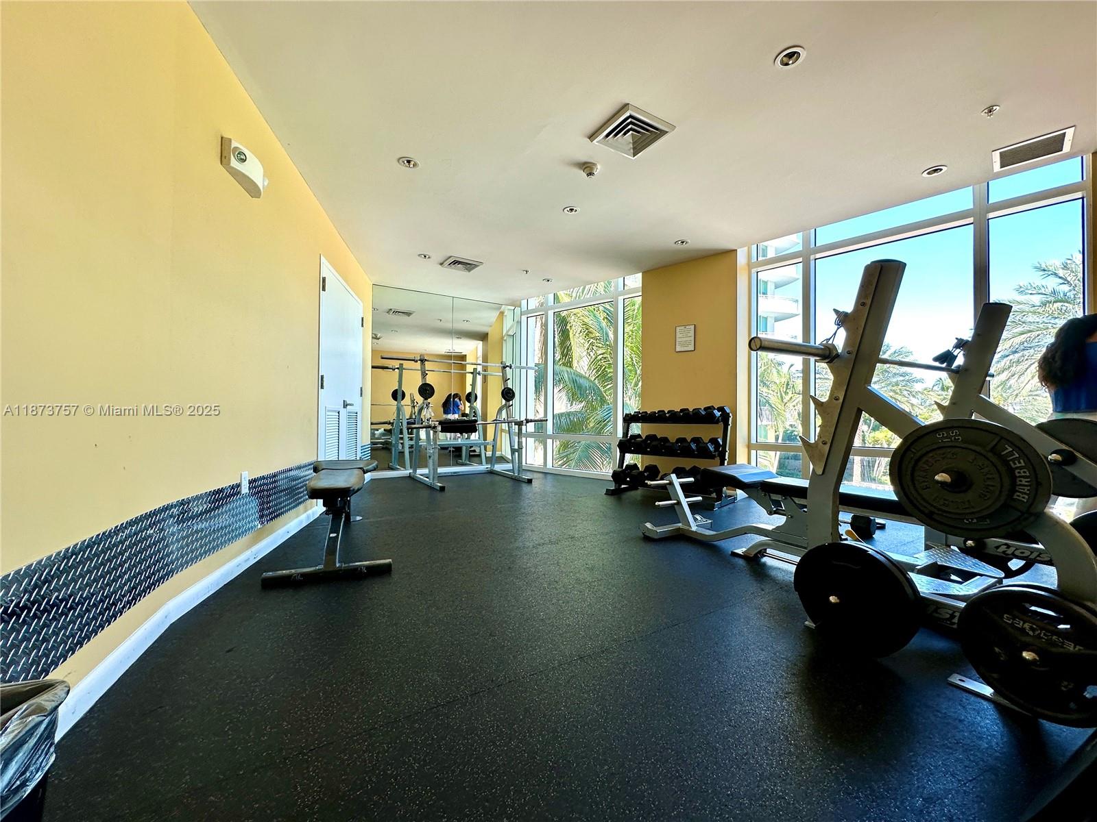 image Duo Condominium East36