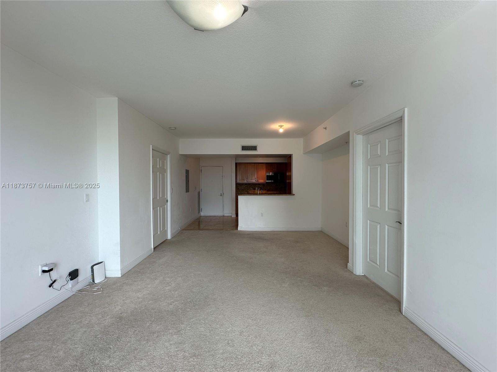 image Duo Condominium East3