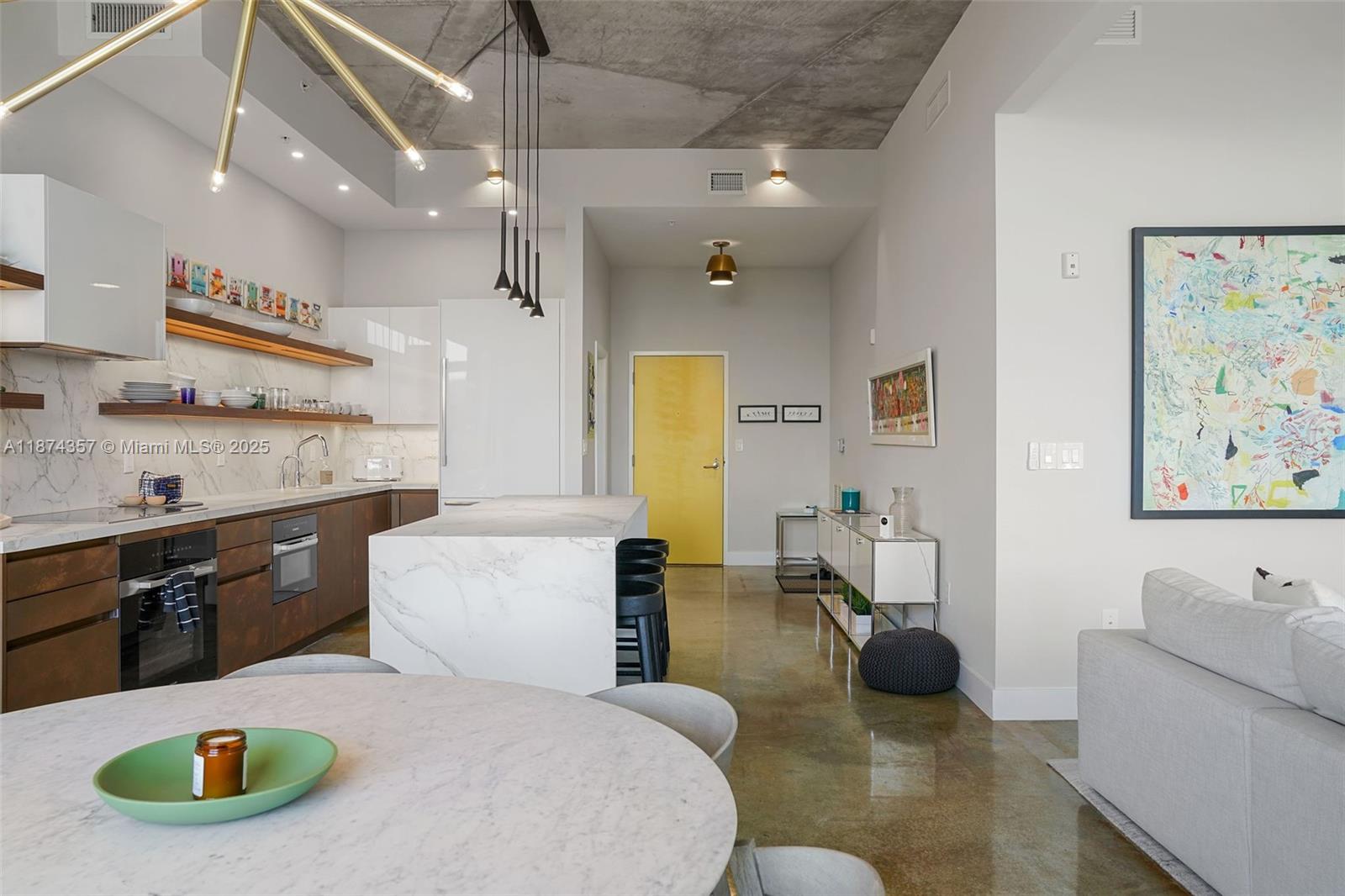 image The Meridian Condo12