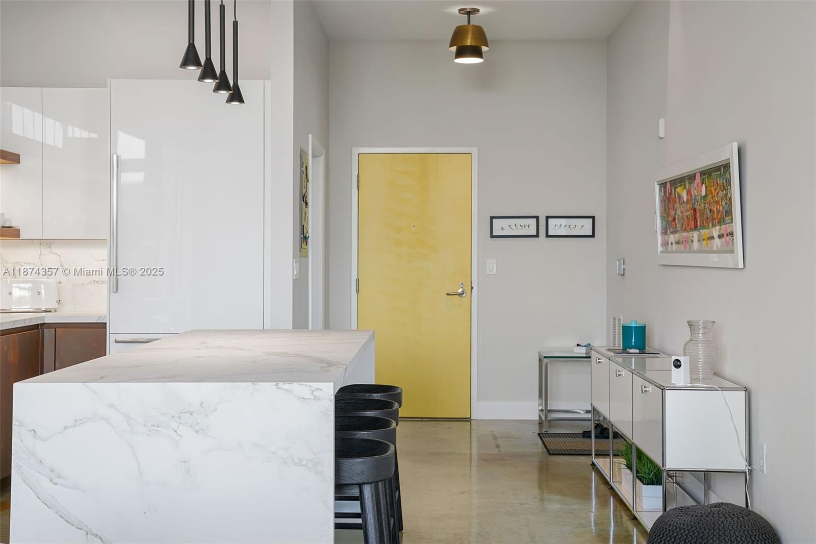 image The Meridian Condo14