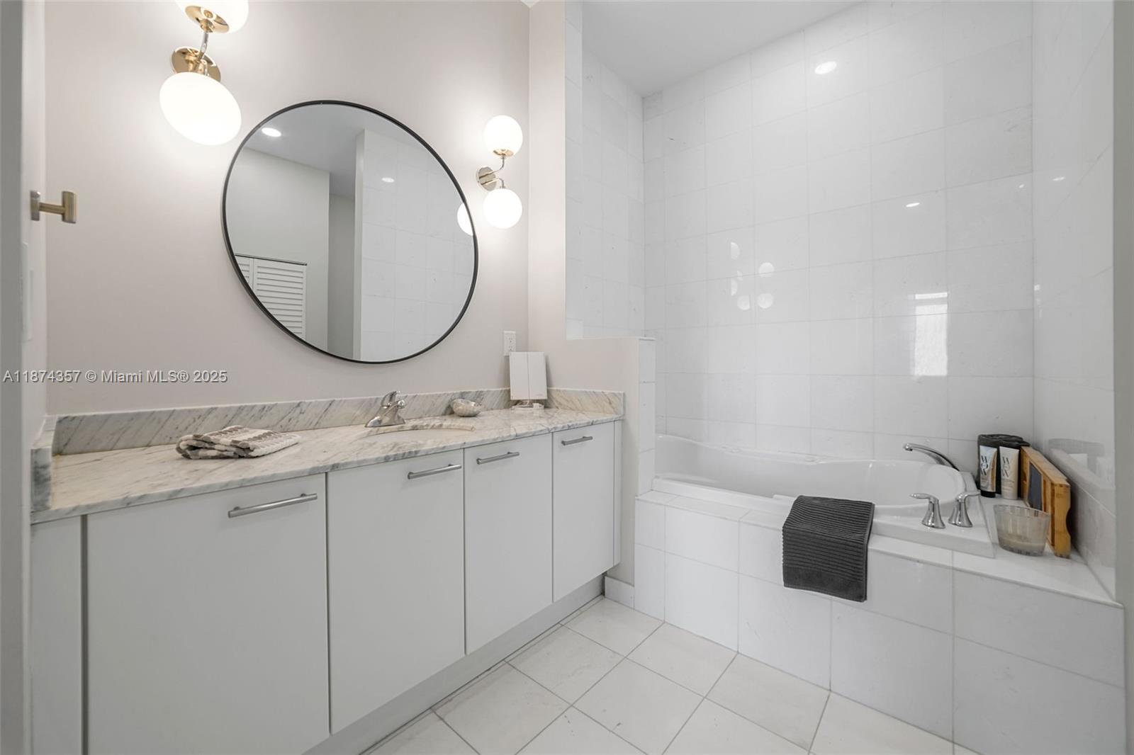 image The Meridian Condo19