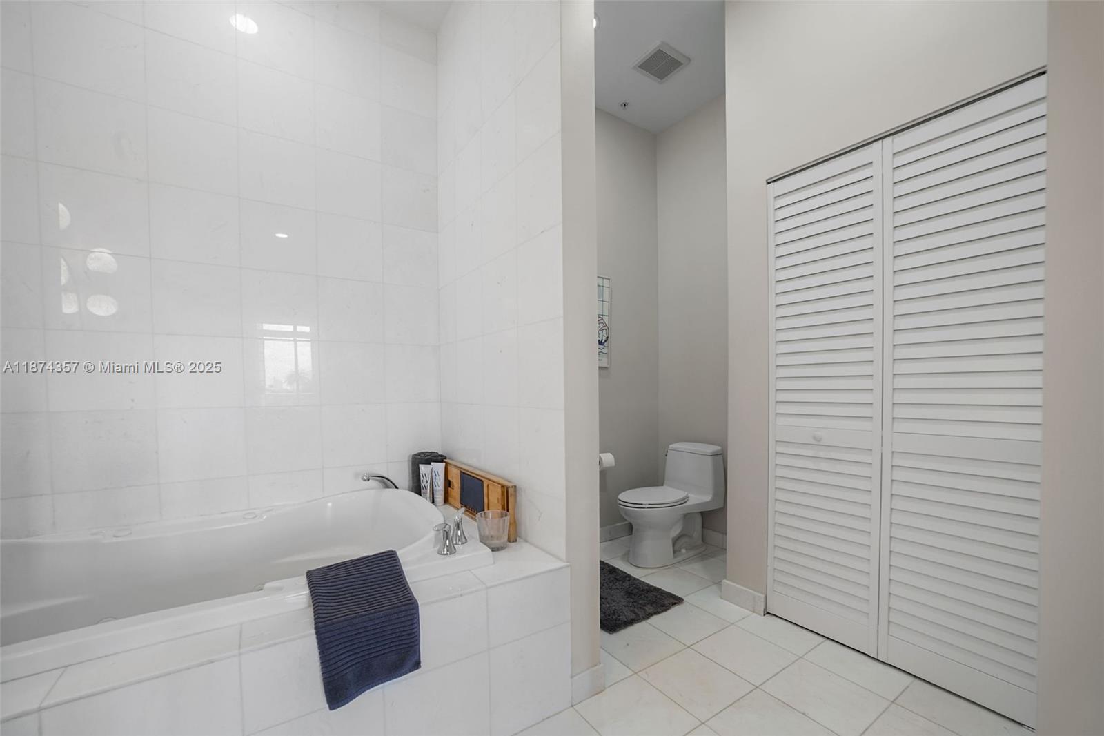 image The Meridian Condo21