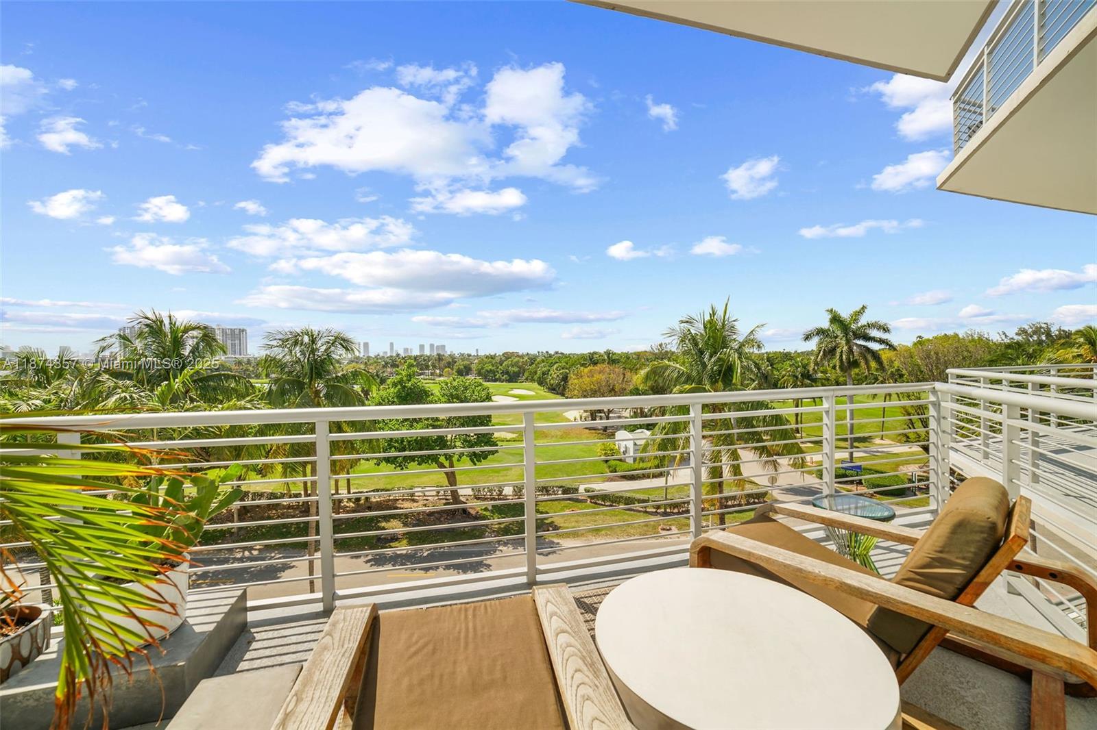 image The Meridian Condo30
