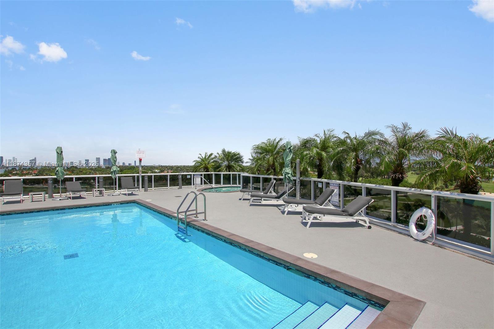 image The Meridian Condo36