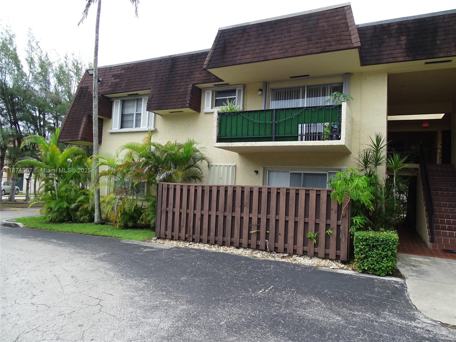13730 SW 90th Ave #16-8