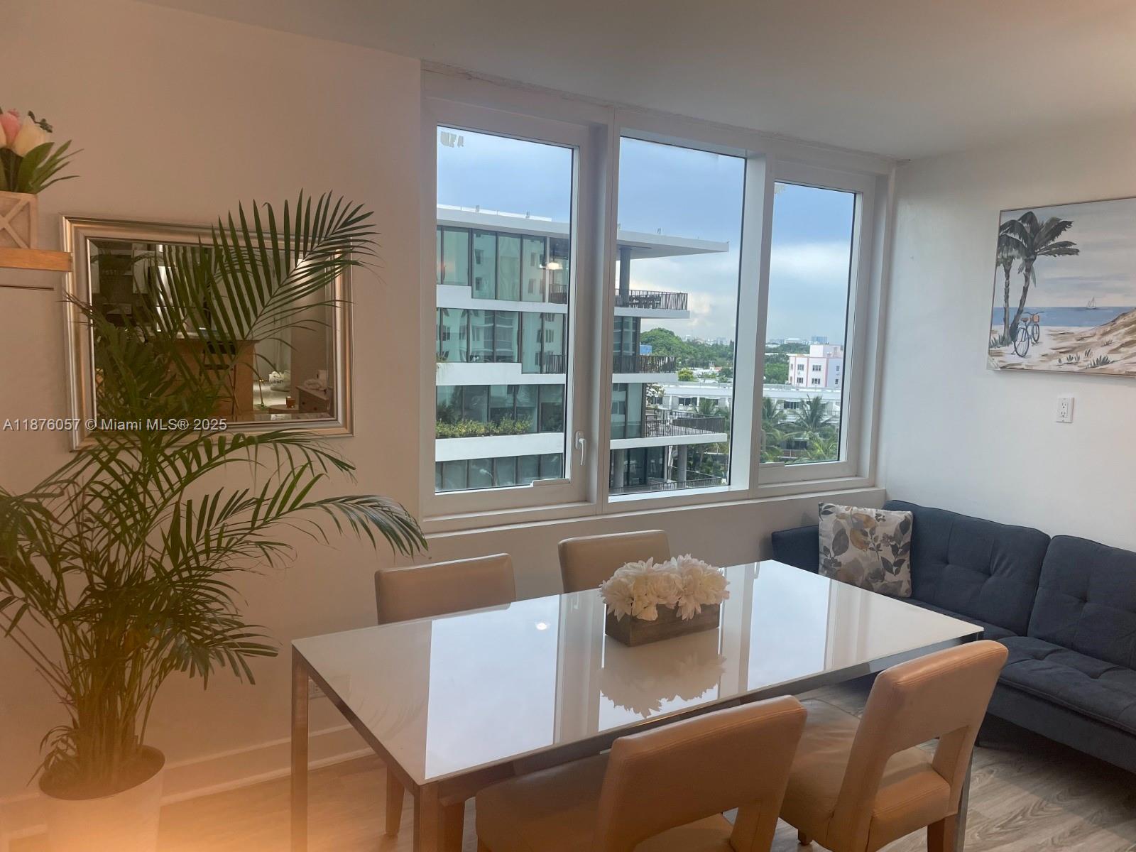 image Roney Palace Condo14