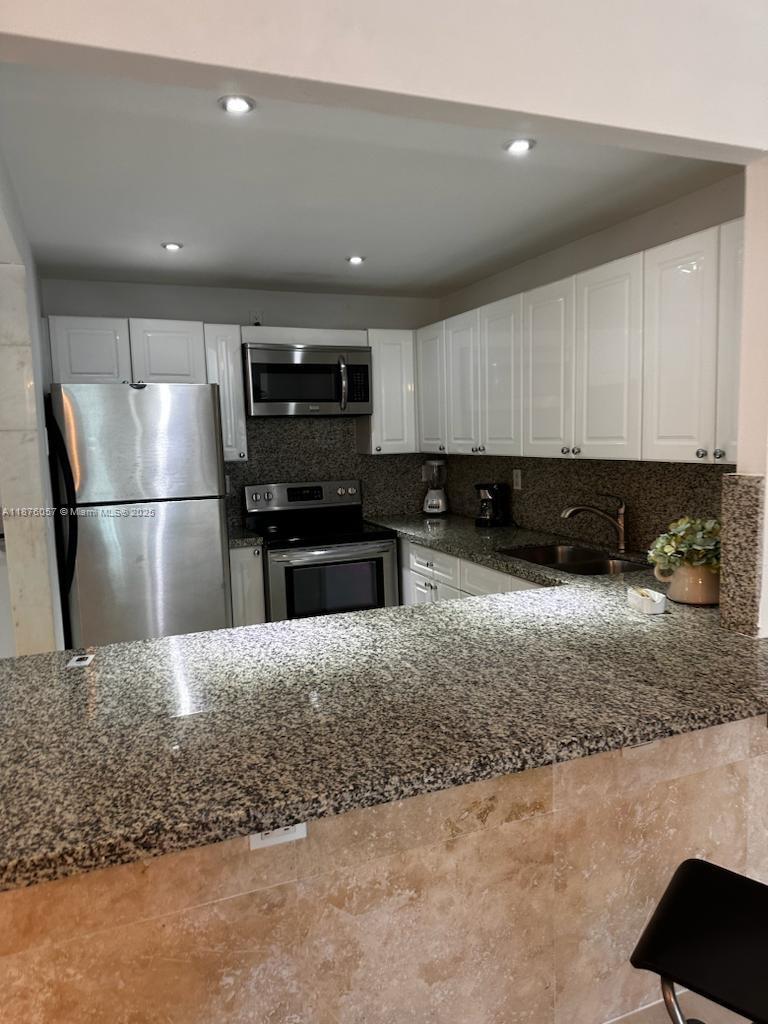 image Roney Palace Condo17