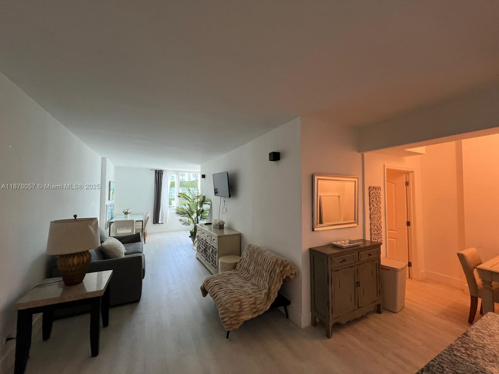 image Roney Palace Condo20