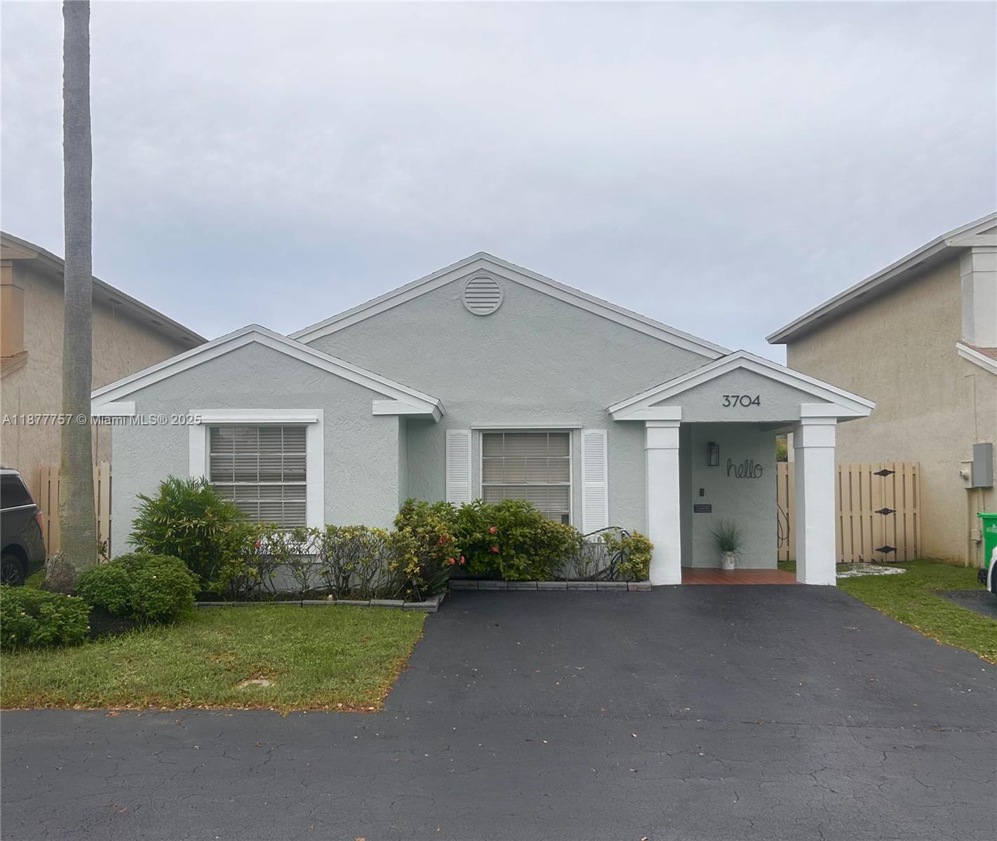 3704 NW 107th Ter