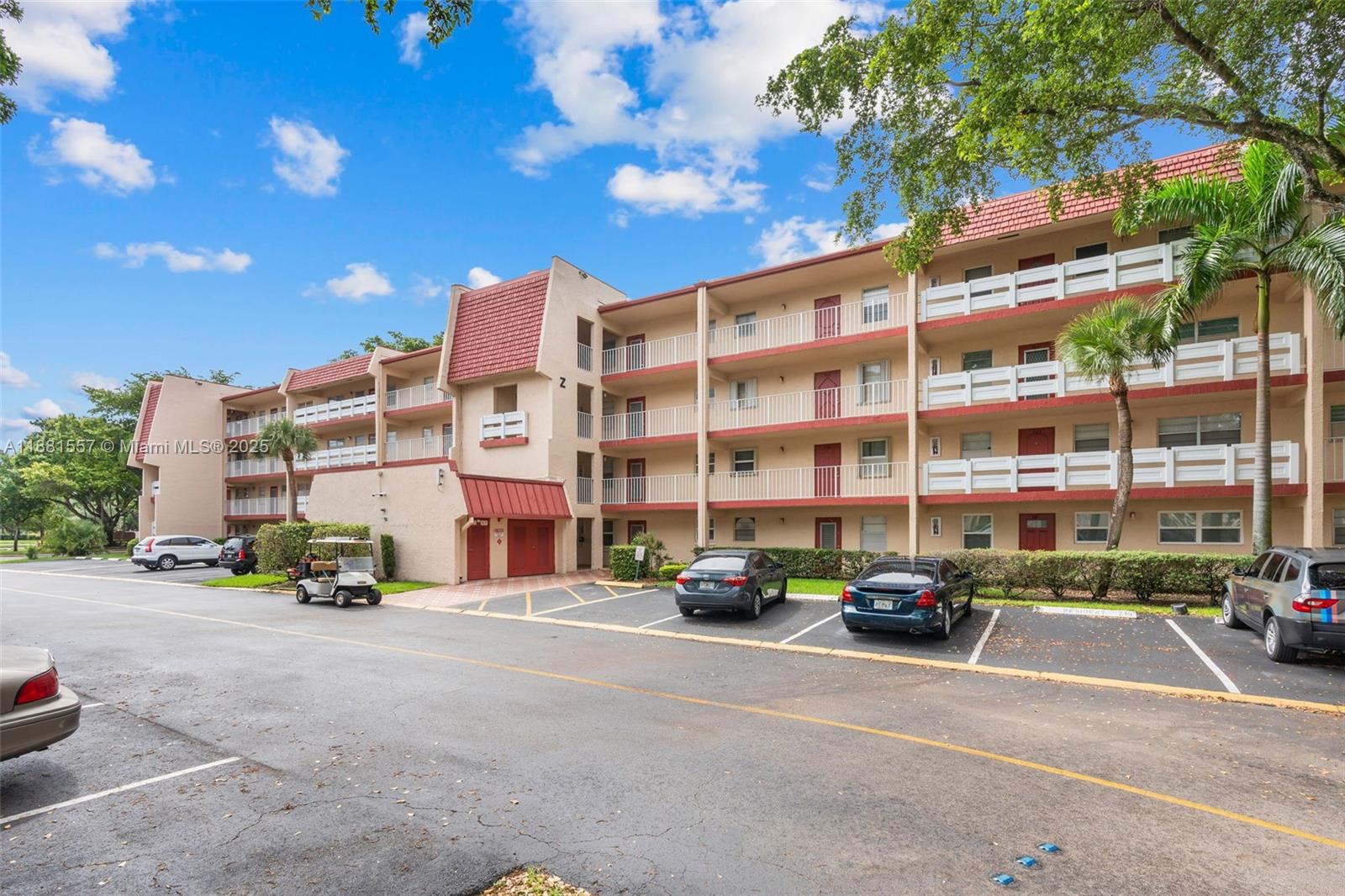 1005 Country Clb Dr #405