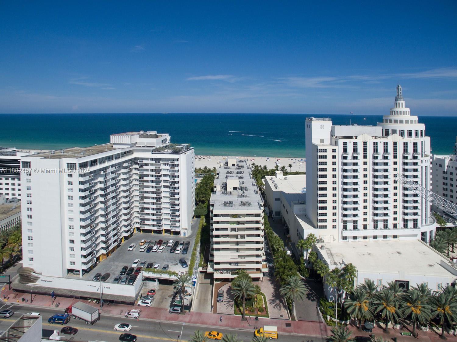 1621 Collins Ave #703