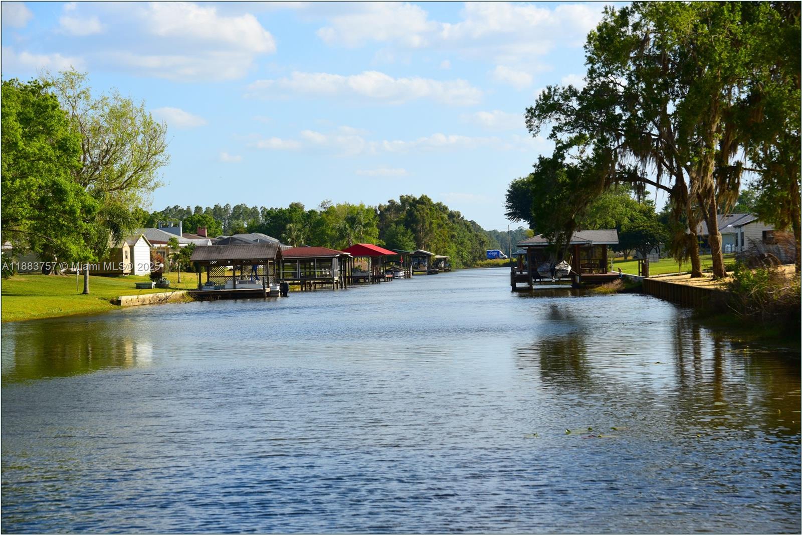 27 Lantana Dr, N Other, FL 33855