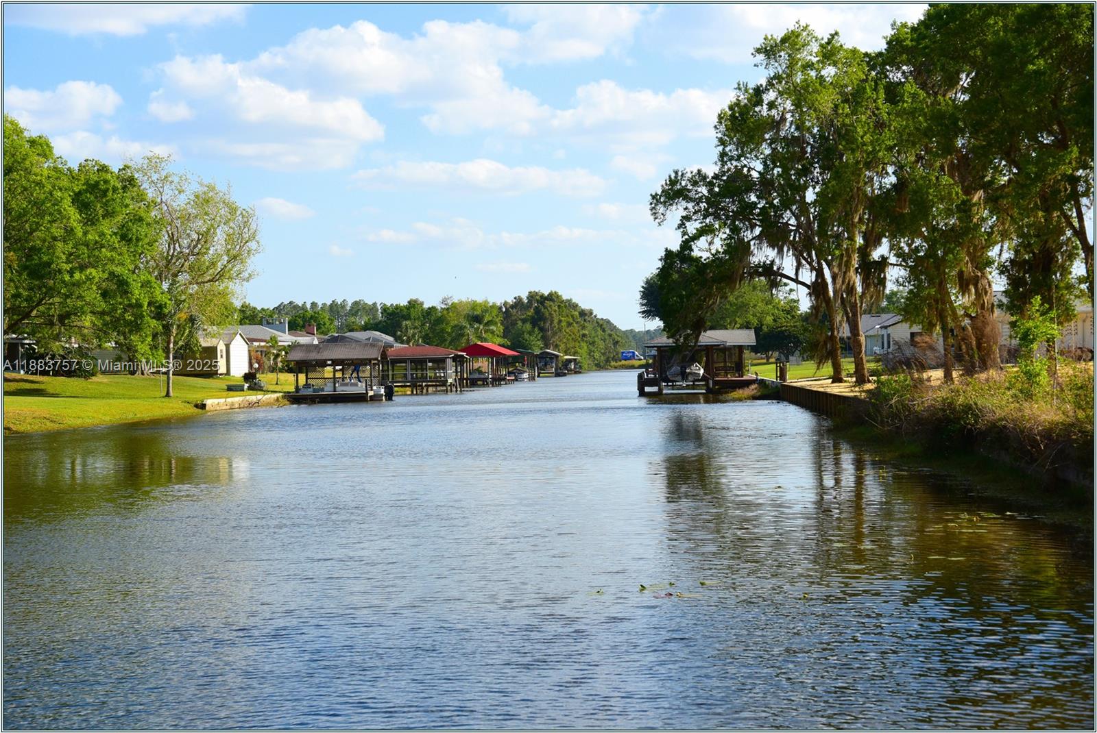 27 Lantana Dr, N Other, FL 33855