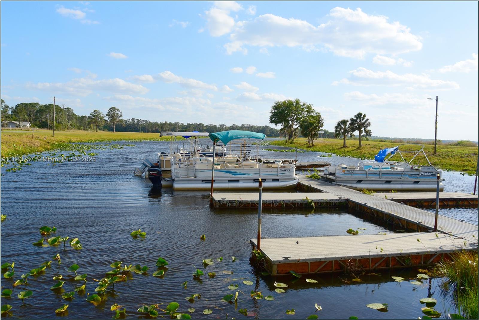 27 Lantana Dr, N Other, FL 33855