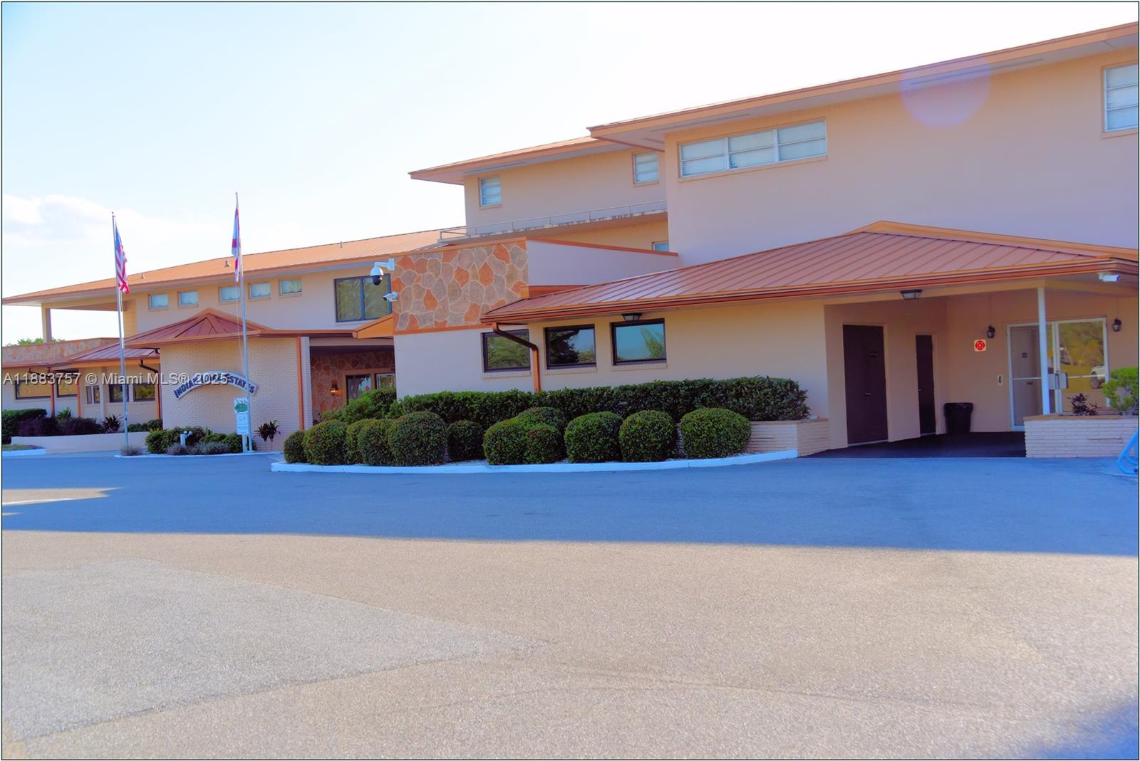 27 Lantana Dr, N Other, FL 33855