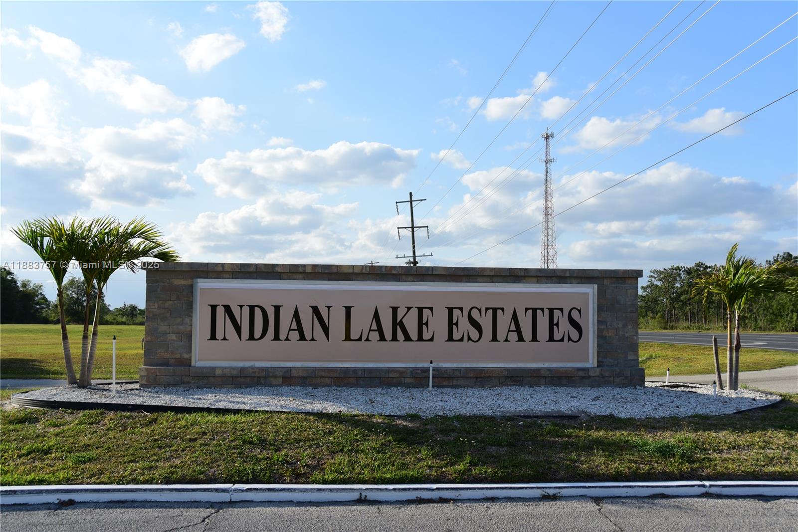 27 Lantana Dr, N Other, FL 33855