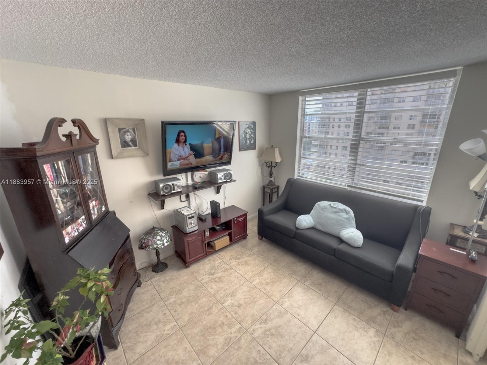 image Winston Towers14
