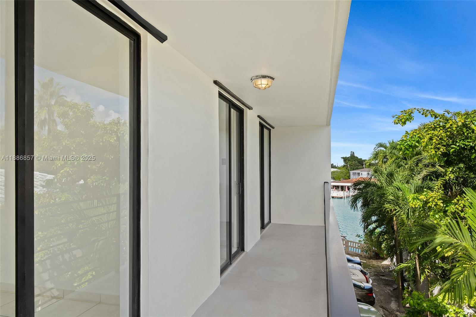 8100 Byron Ave #308 Miami Beach, FL 33141