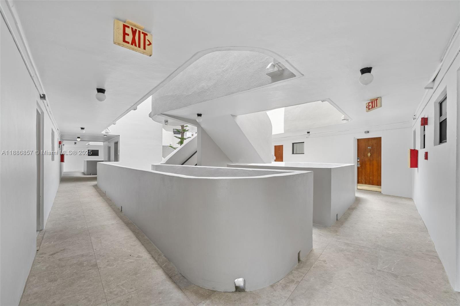 8100 Byron Ave #308 Miami Beach, FL 33141