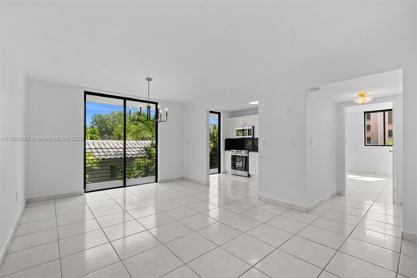 8100 Byron Ave #308 Miami Beach, FL 33141