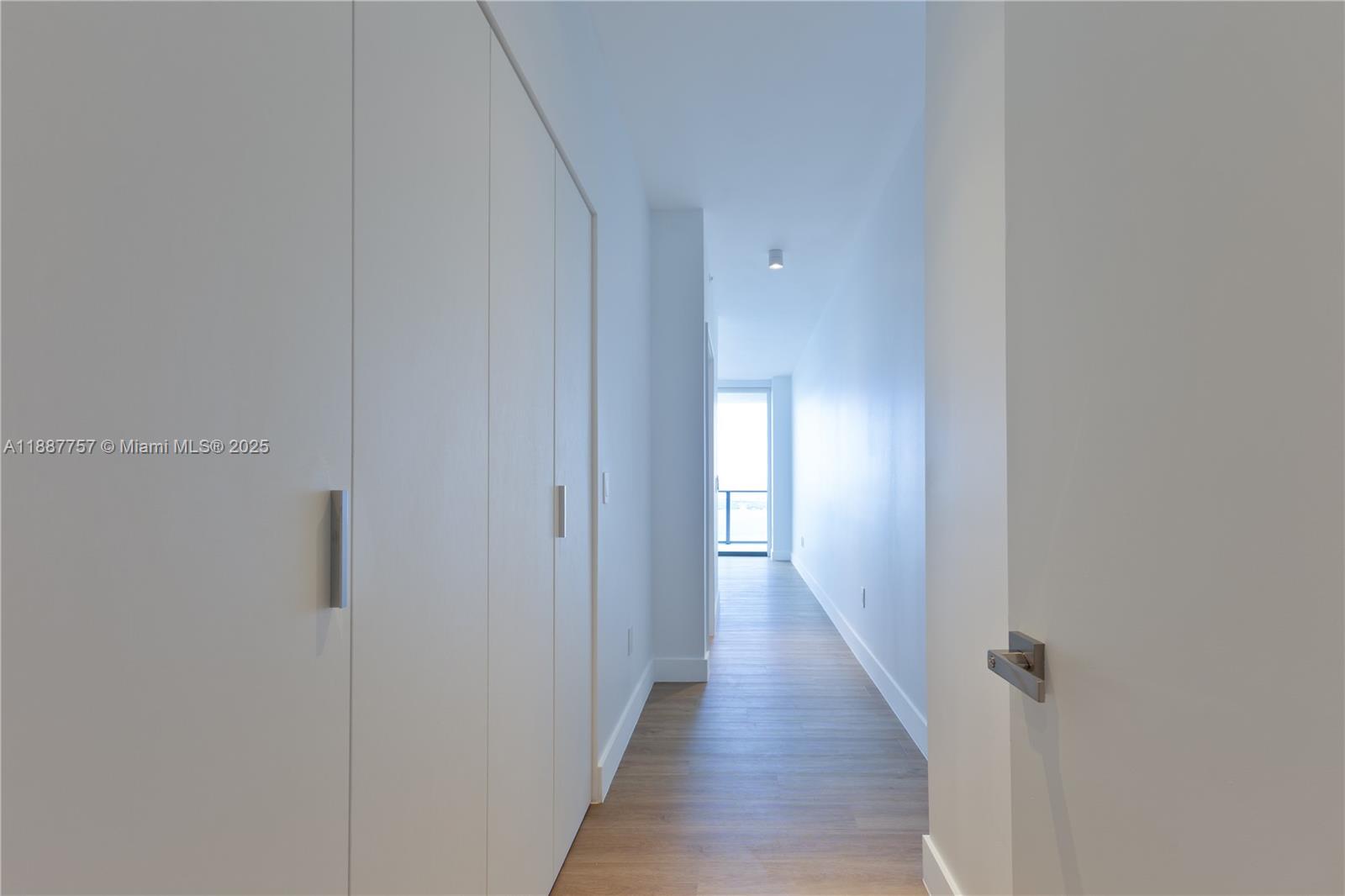 700 NE 24th St #5402 Miami, FL 33137