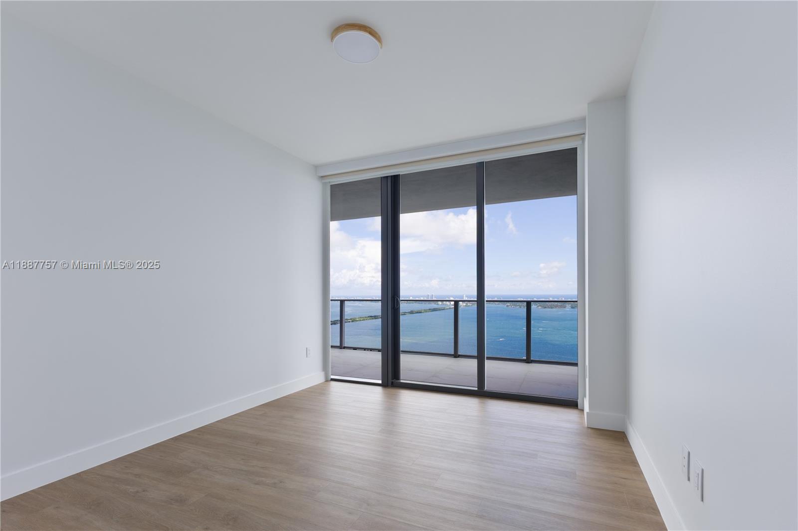 700 NE 24th St #5402 Miami, FL 33137