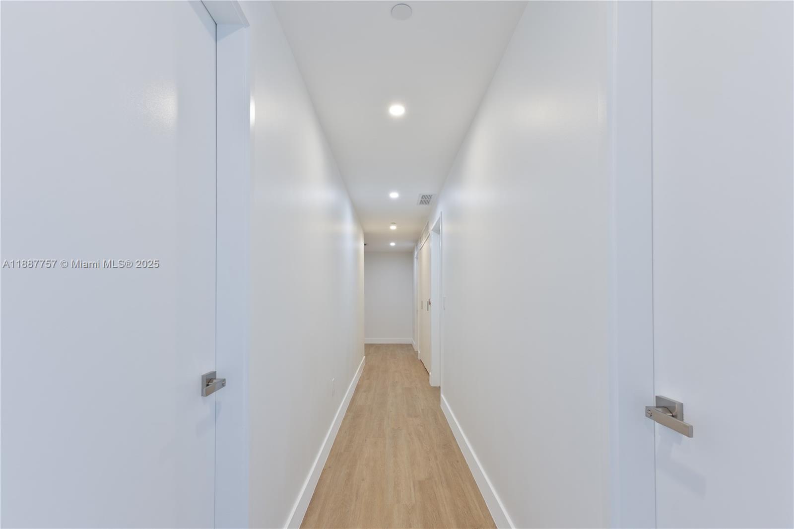 700 NE 24th St #5402 Miami, FL 33137