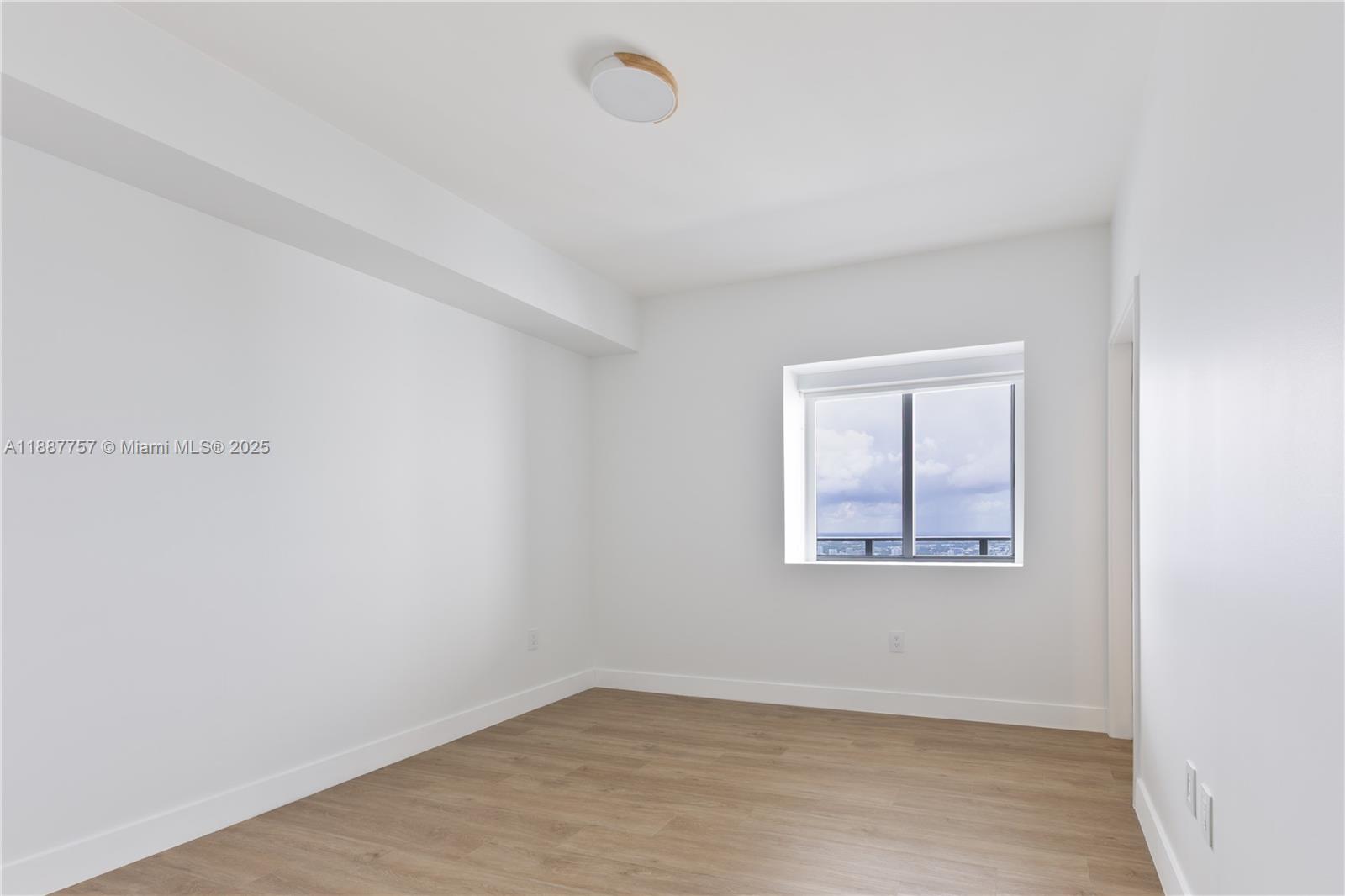 700 NE 24th St #5402 Miami, FL 33137