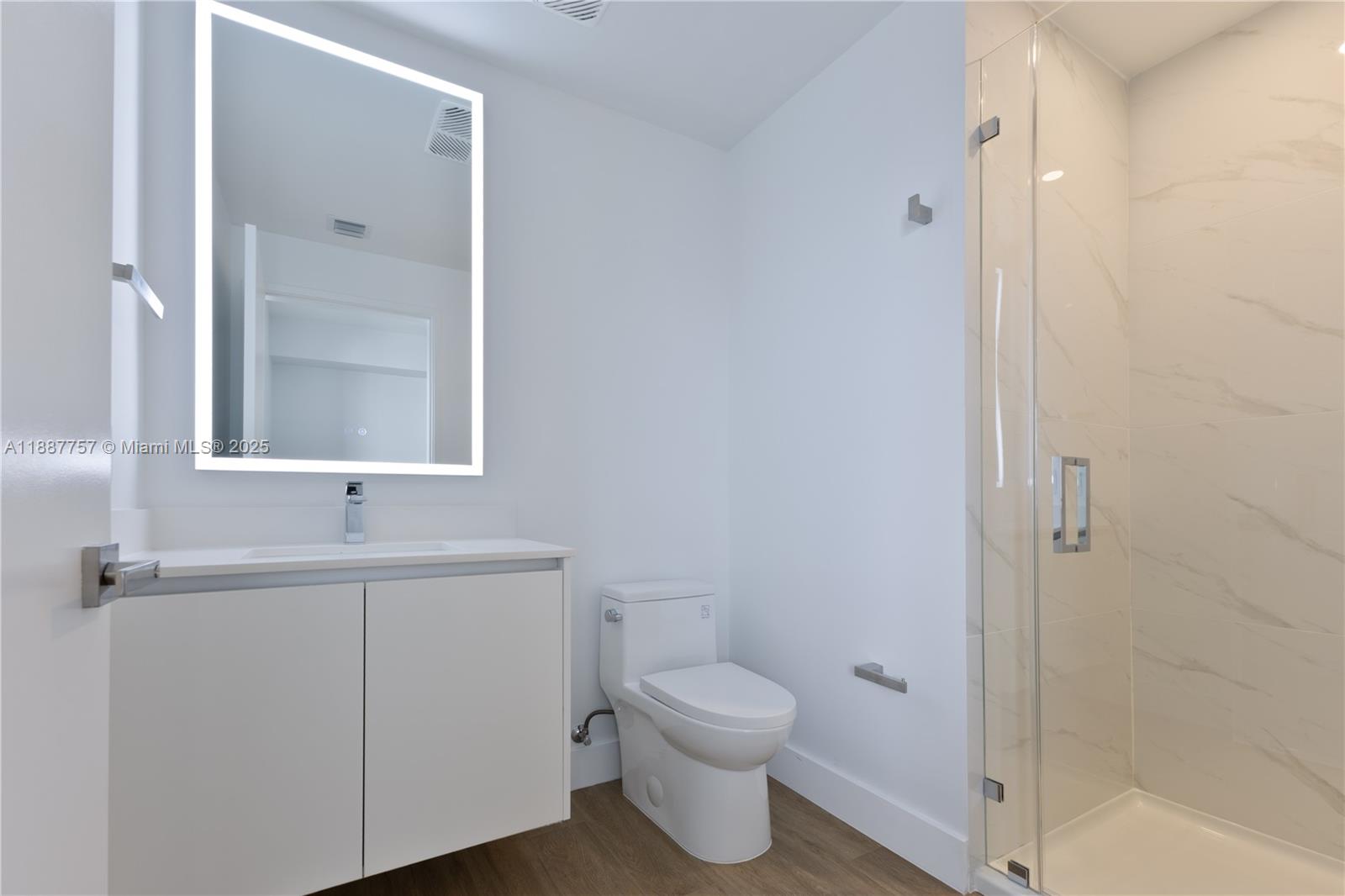 700 NE 24th St #5402 Miami, FL 33137