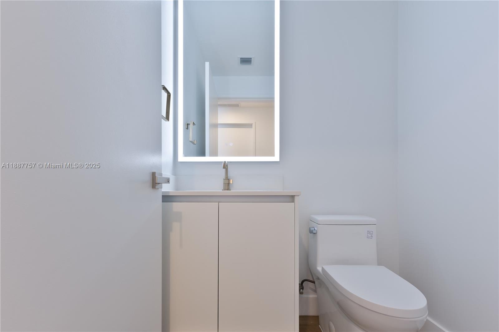 700 NE 24th St #5402 Miami, FL 33137