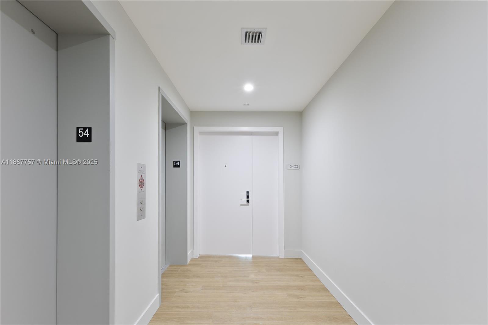 700 NE 24th St #5402 Miami, FL 33137