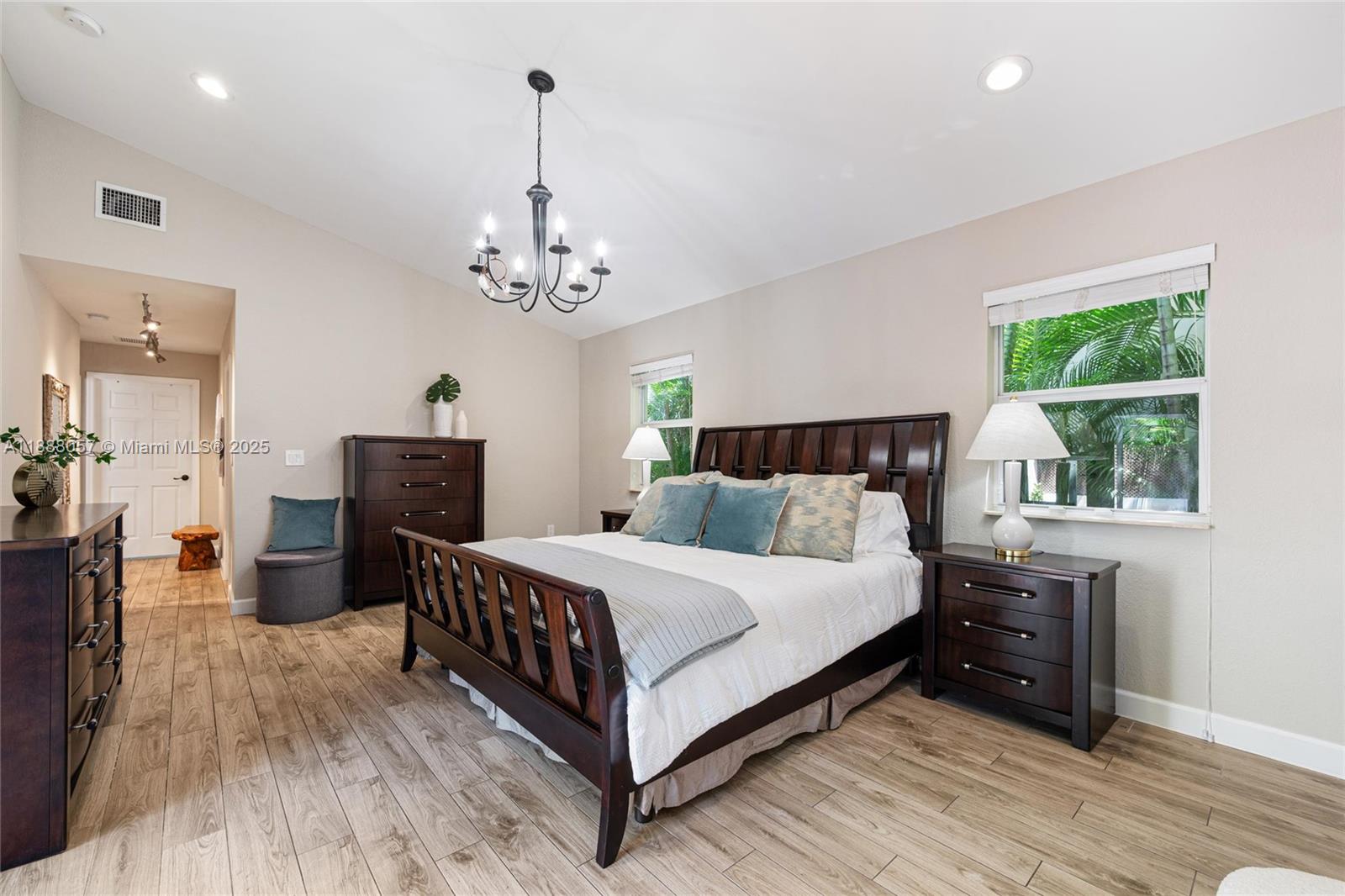 1020 SW 22nd St Miami, FL 33129