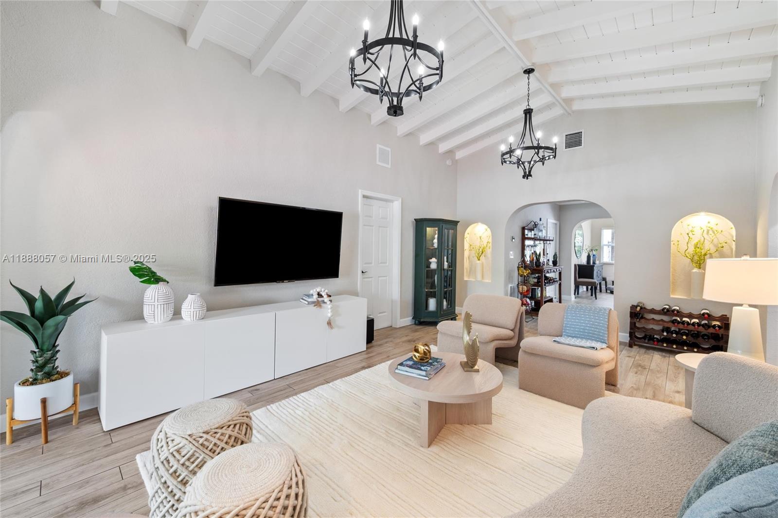 1020 SW 22nd St Miami, FL 33129