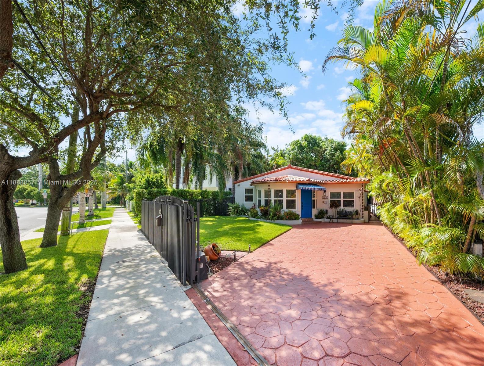 1020 SW 22nd St Miami, FL 33129