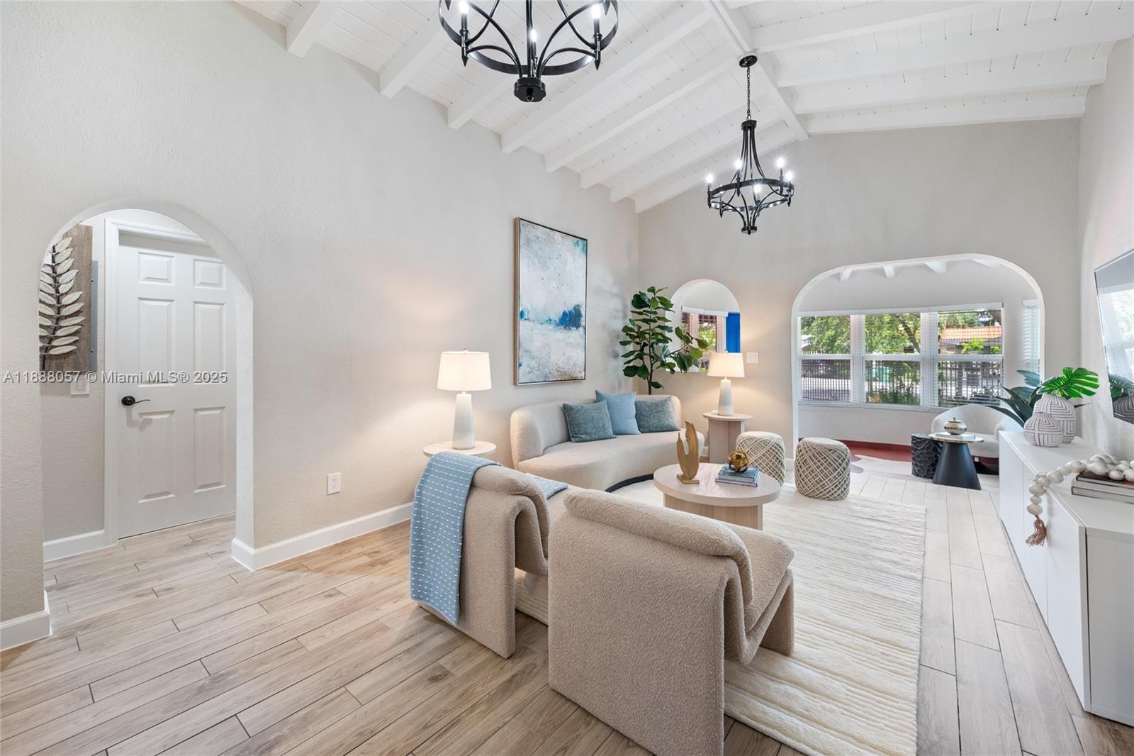 1020 SW 22nd St Miami, FL 33129