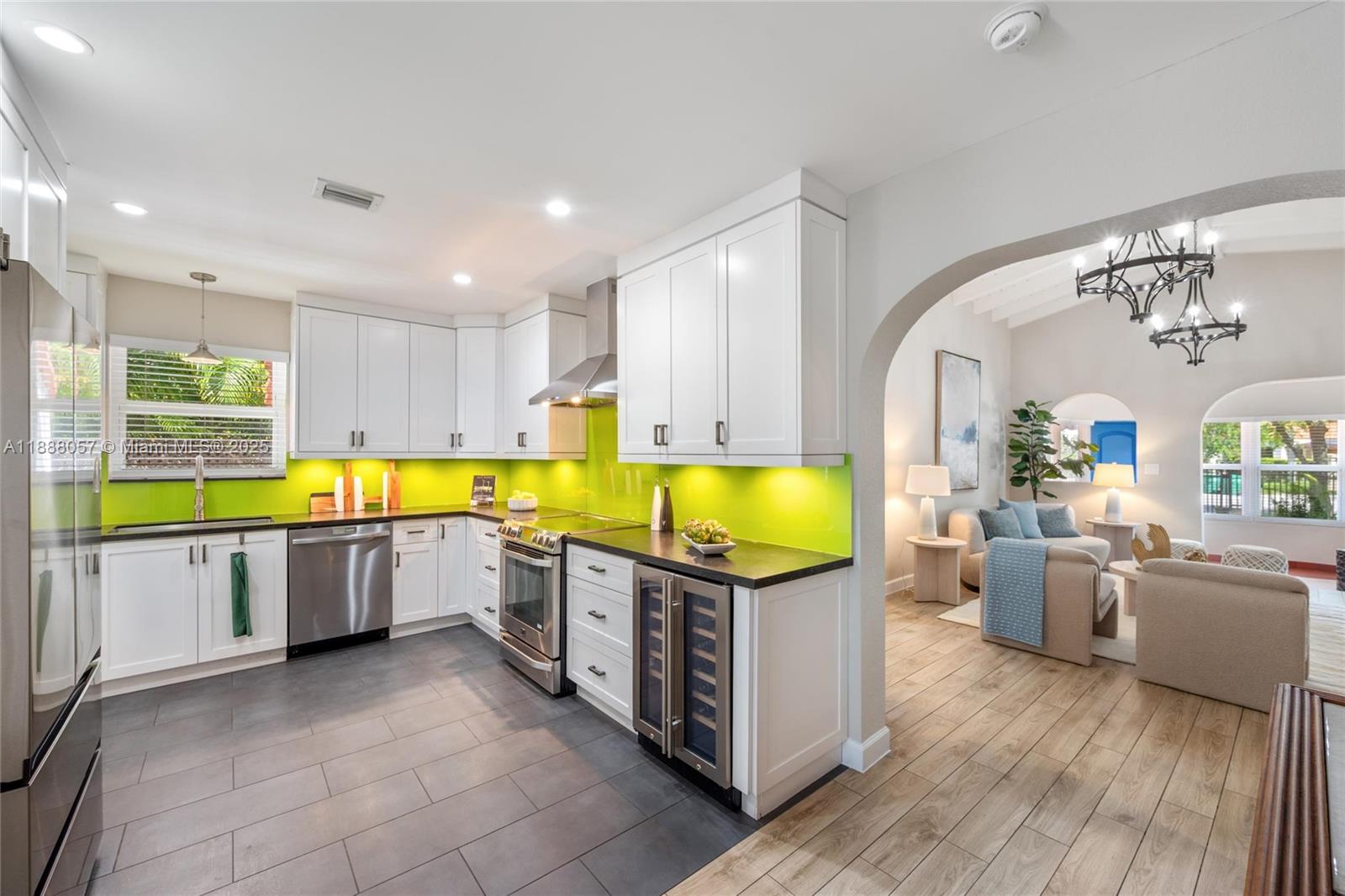 1020 SW 22nd St Miami, FL 33129