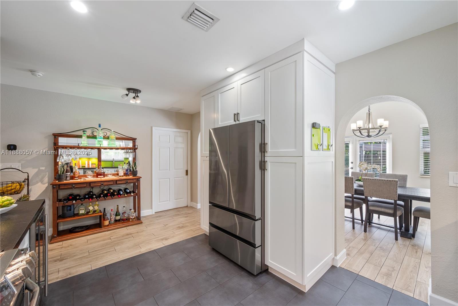 1020 SW 22nd St Miami, FL 33129