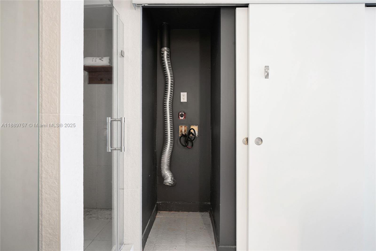 3101 Bayshore Dr #1704 Fort Lauderdale, FL 33304