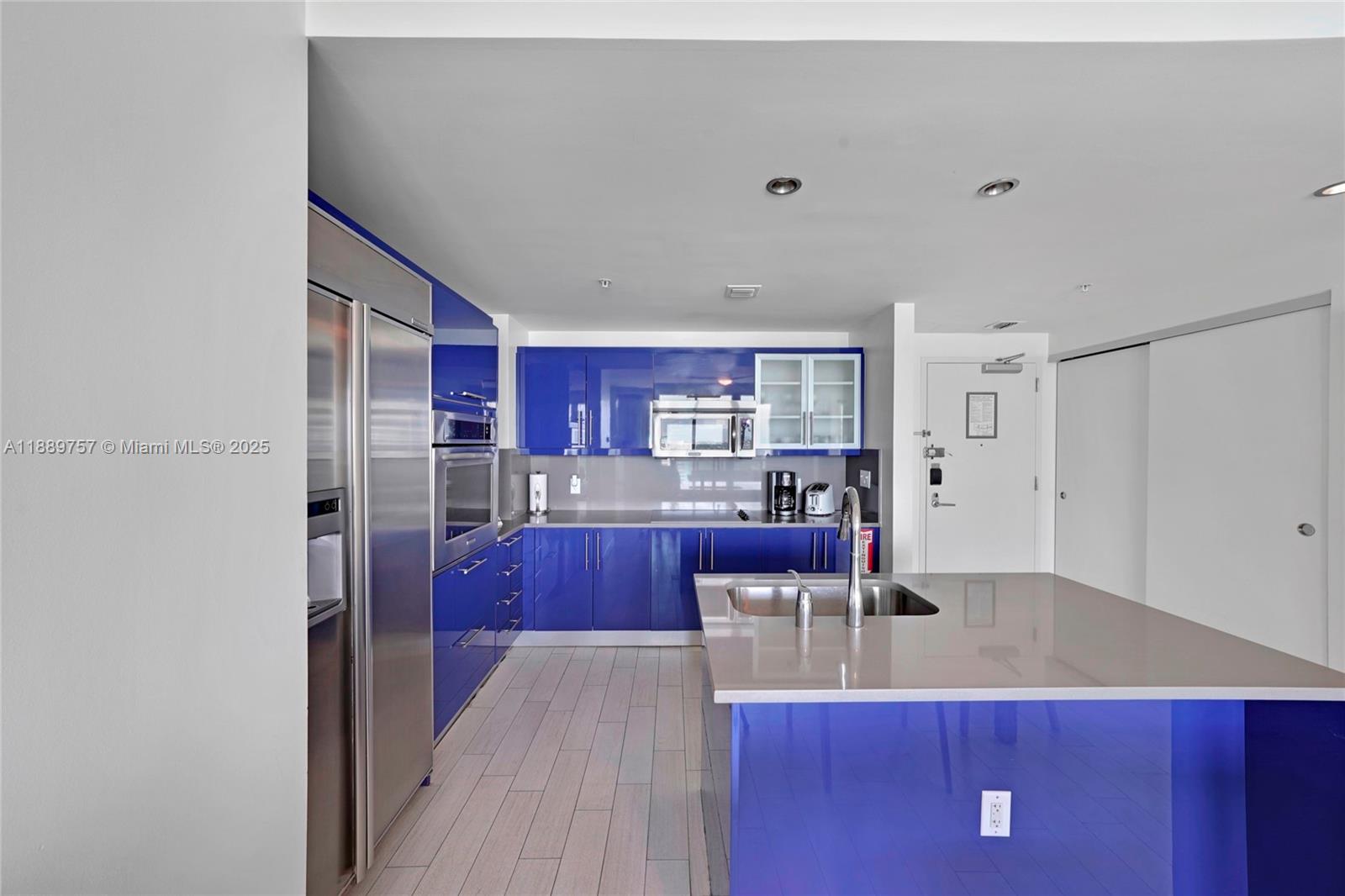 3101 Bayshore Dr #1704 Fort Lauderdale, FL 33304