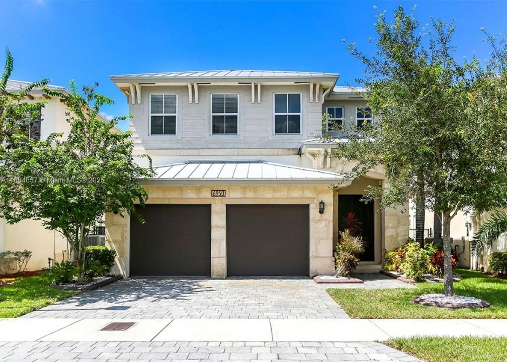 6950 NW 104th Ct