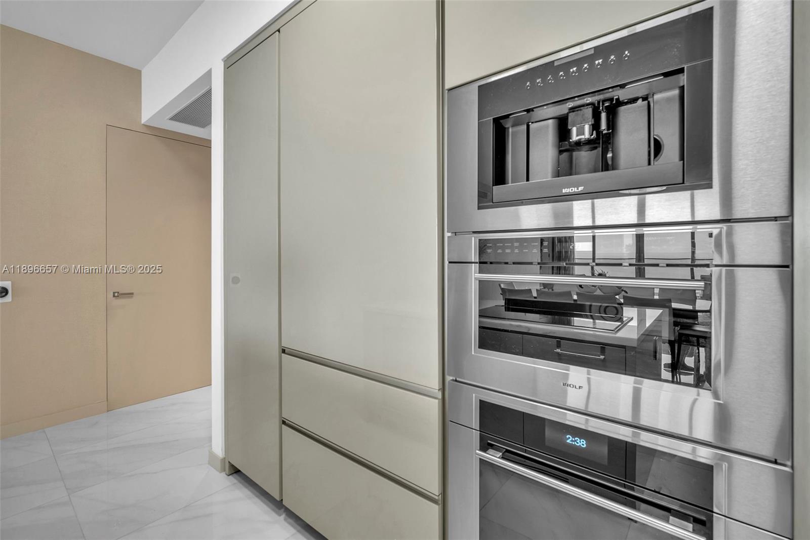 image Armani Casa54