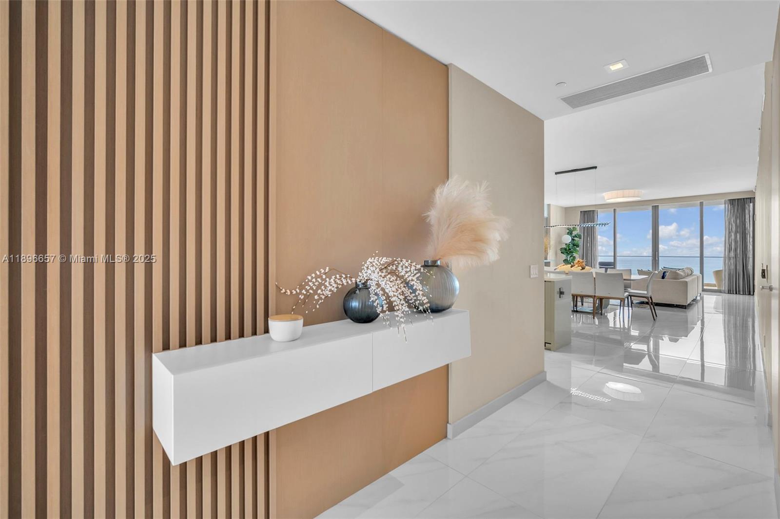image Armani Casa57